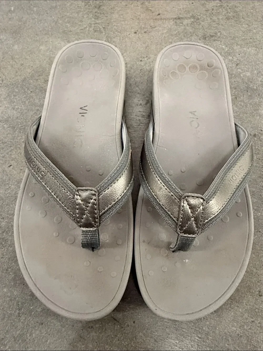 Vionic Metallic Pewter Thong Sandals - Women's